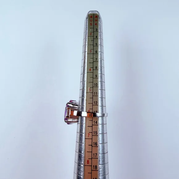 Amethyst Purple 13.5 CT Cubic Zirconia Grand Sterling Silver 925 Vintage Ring - Picture 11 of 12